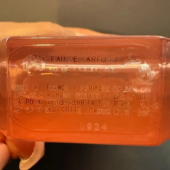 Kayali Eden Sparkling Lychee Body Wash - Orange - Picture 3 of 3
